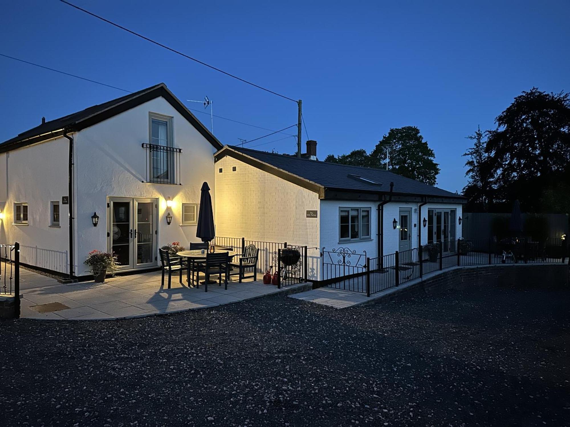 Finwood Green Farm Holiday Cottages-The Calf Shed And The Milk Parlour Henley-in-Arden Habitación foto